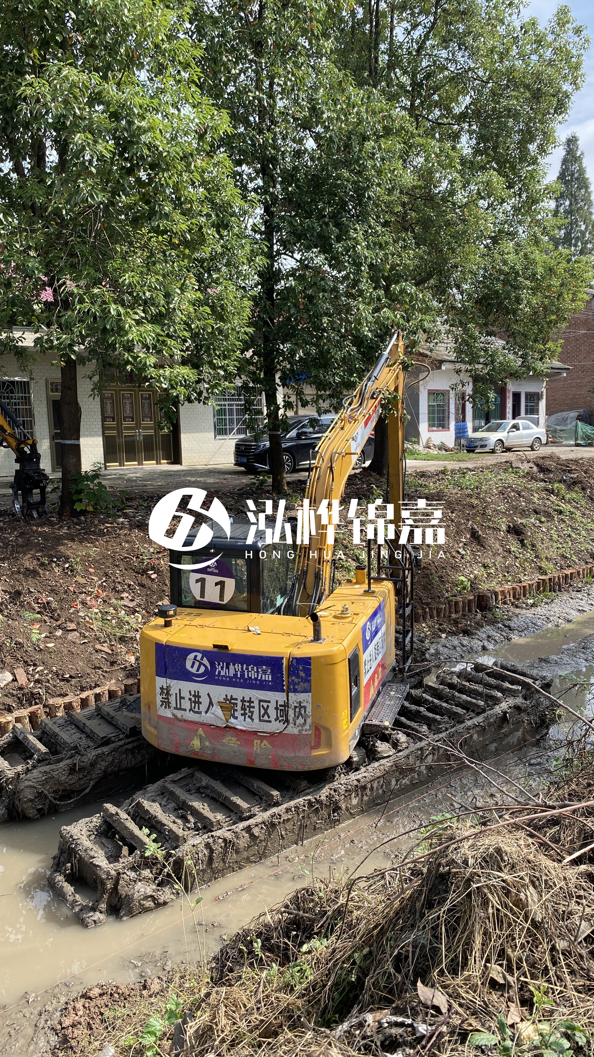 邢臺(tái)挖機(jī)打木樁專業(yè)施工-挖掘機(jī)打木樁打直技巧？
